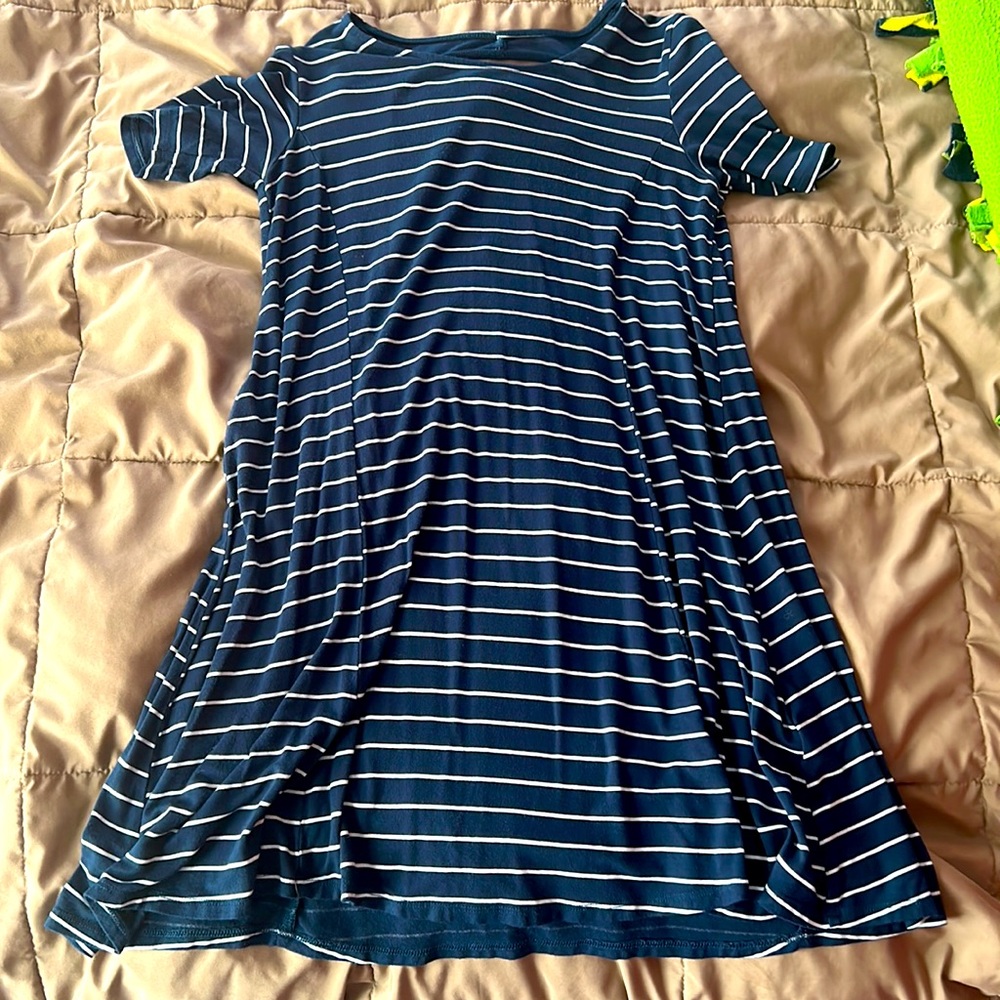 Abercrombie & Fitch striped T-shirt dress, backless detail! Size XS